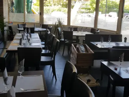 La Regalade Restaurant La Seyne Sur Mer Un Espace Adapte A Vos Receptions